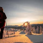 Casa de Férias Ny Og Moderne Med Sauna, Jacuzzi Og Eget Spillrom Med Biljard Og Dart Gratis Elbillading Og Strom Inkludert I Prisen