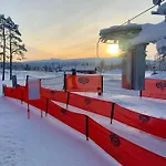 Casa de Férias Ny Og Moderne Med Sauna, Jacuzzi Og Eget Spillrom Med Biljard Og Dart Gratis Elbillading Og Strom Inkludert I Prisen