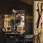 Ny Og Moderne Med Sauna, Jacuzzi Og Eget Spillrom Med Biljard Og Dart Gratis Elbillading Og Strøm Inkludert I Prisen Feriehus