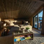 Ferienhaus Ny Og Moderne Med Sauna, Jacuzzi Og Eget Spillrom Med Biljard Og Dart Gratis Elbillading Og Strom Inkludert I Prisen