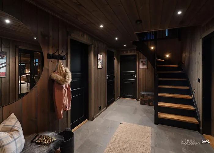 Ny Eksklusiv Hytte, Strøm Og Jacuzzi Inkl I Prisen Feriehus