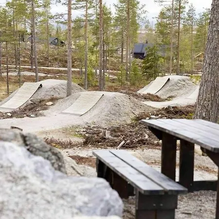Ny Og Moderne Med Sauna, Jacuzzi Og Eget Spillrom Med Biljard Og Dart Gratis Elbillading Og Strom Inkludert I Prisen * Flå